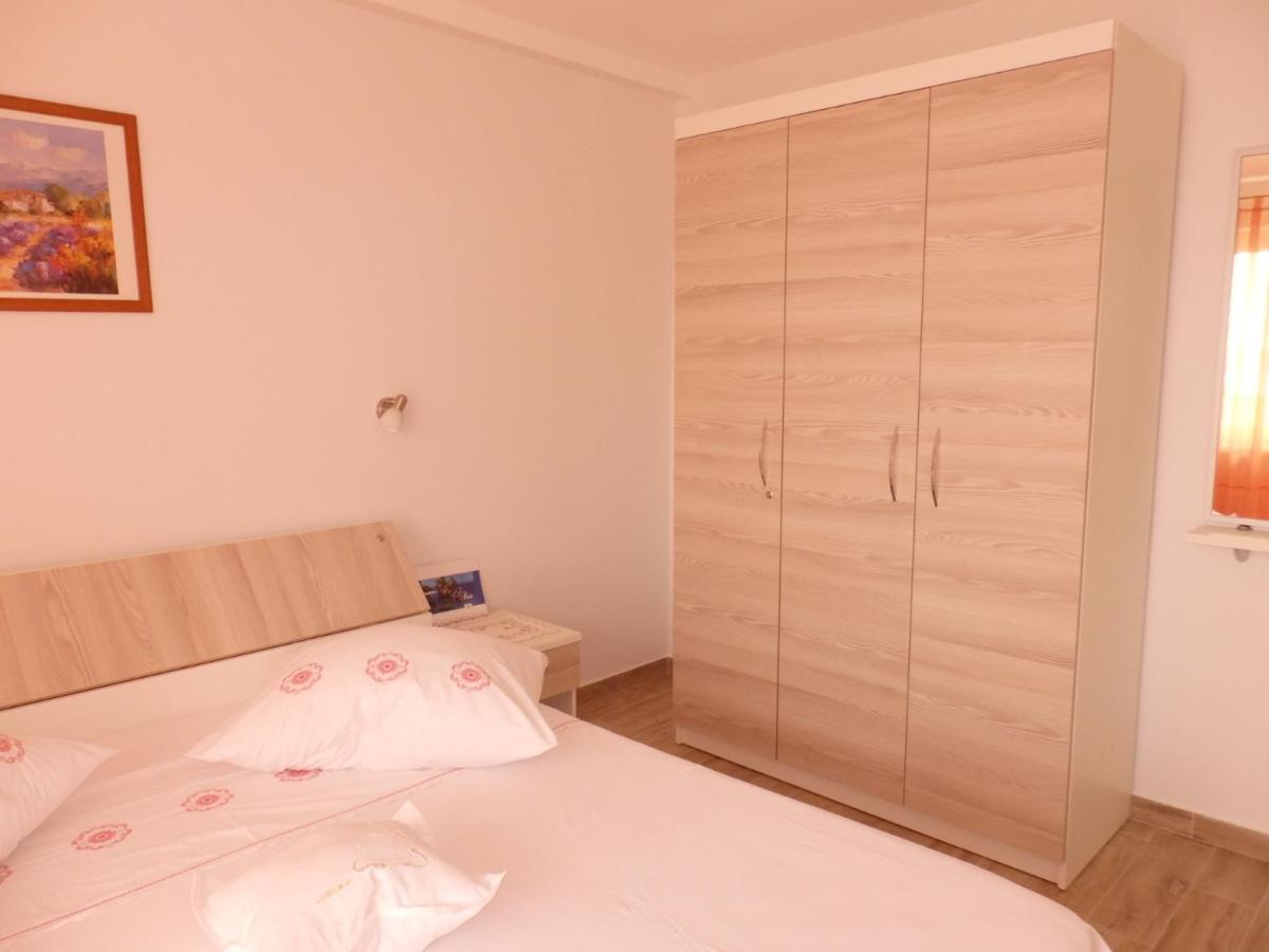 Apartmani Stipan Brela Εξωτερικό φωτογραφία
