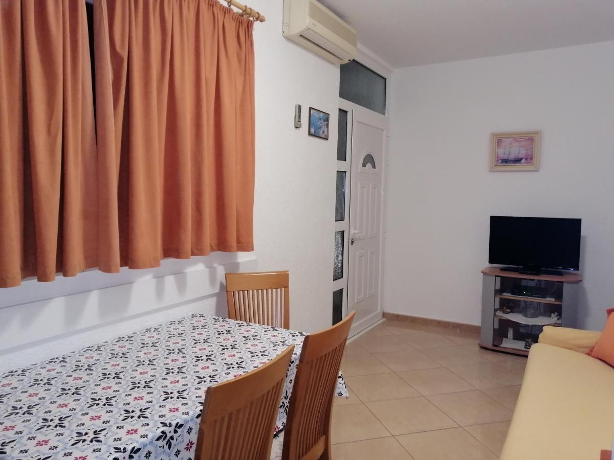 Apartmani Stipan Brela Εξωτερικό φωτογραφία