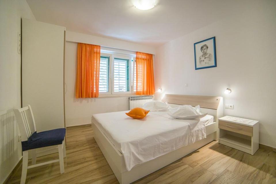 Apartmani Stipan Brela Εξωτερικό φωτογραφία