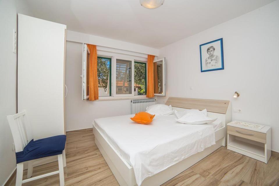 Apartmani Stipan Brela Εξωτερικό φωτογραφία