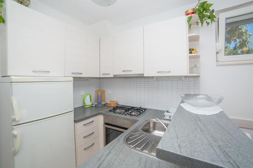 Apartmani Stipan Brela Εξωτερικό φωτογραφία