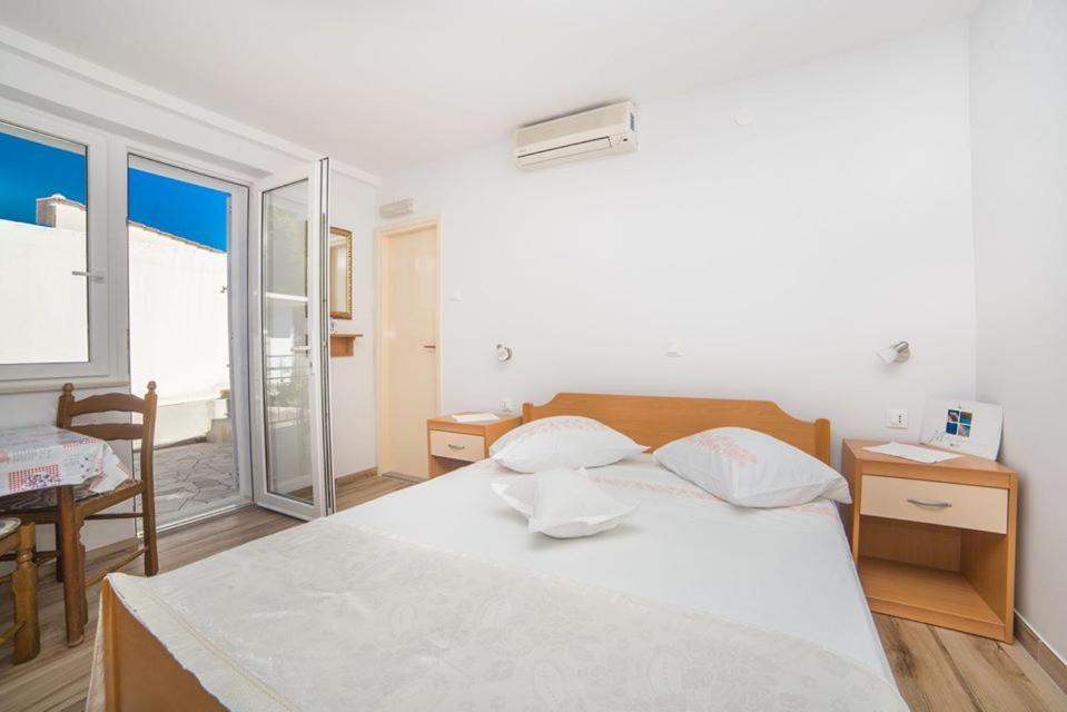 Apartmani Stipan Brela Εξωτερικό φωτογραφία