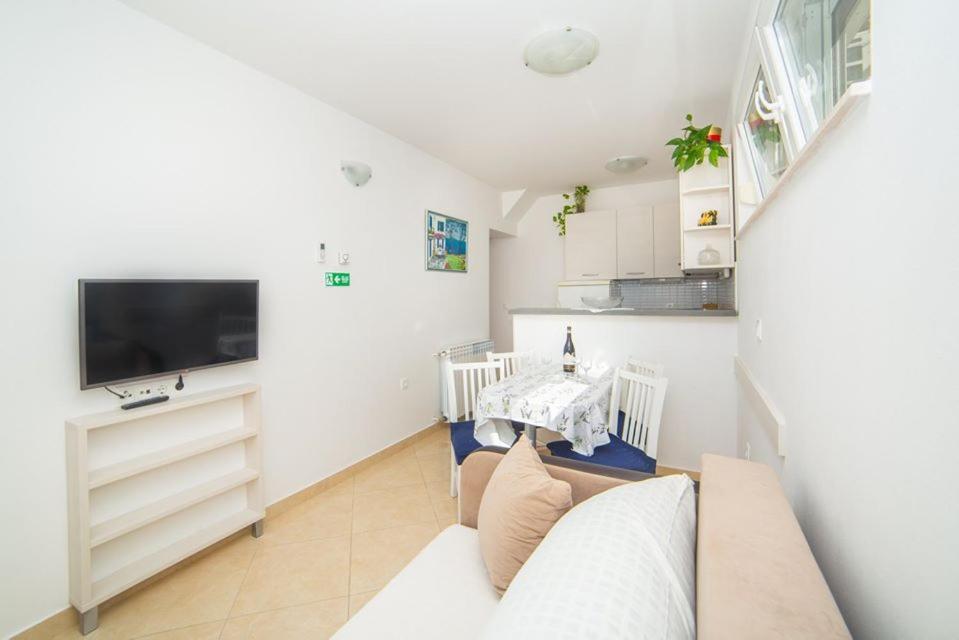 Apartmani Stipan Brela Εξωτερικό φωτογραφία